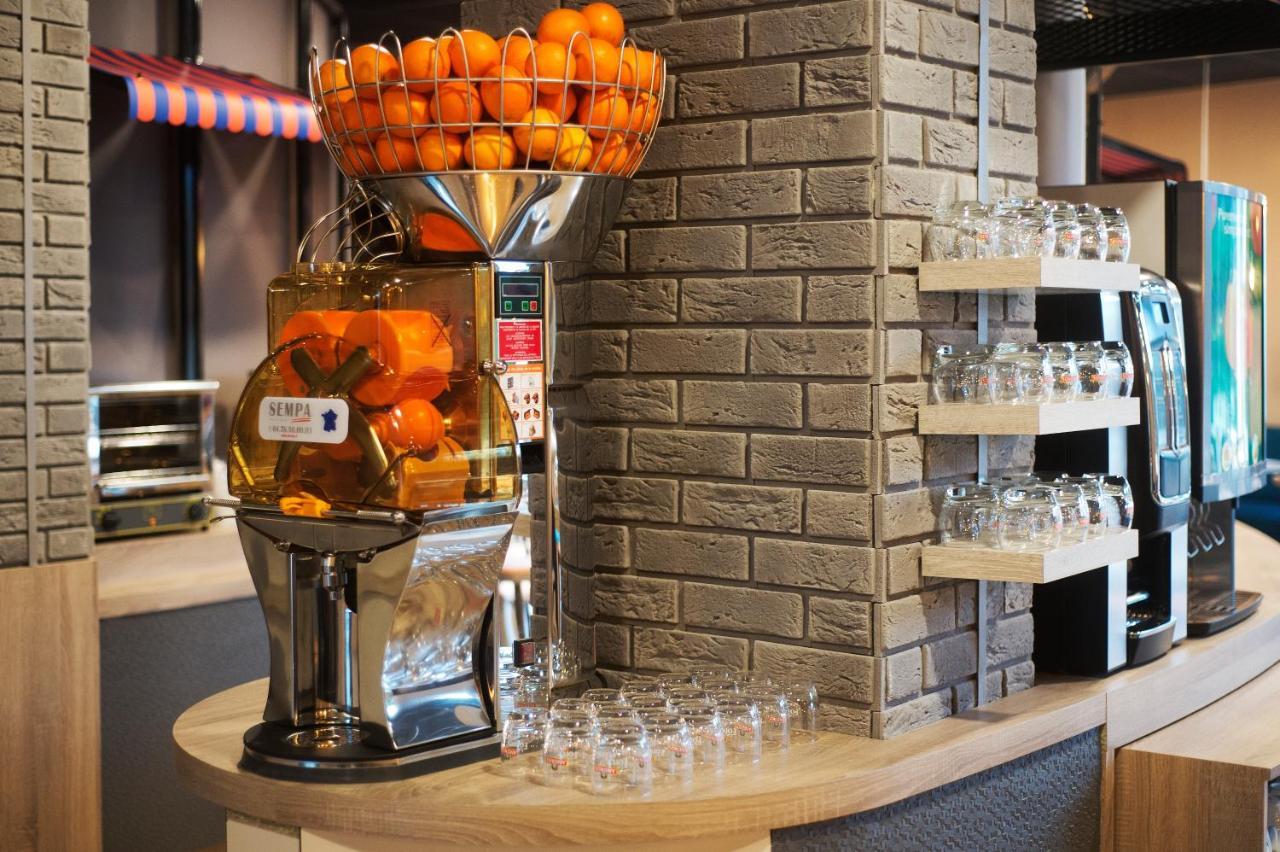 Comfort Hotel Clermont Saint Jacques Esterno foto