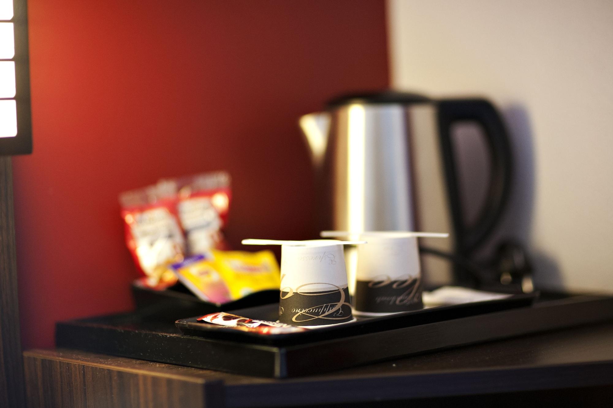 Comfort Hotel Clermont Saint Jacques Esterno foto