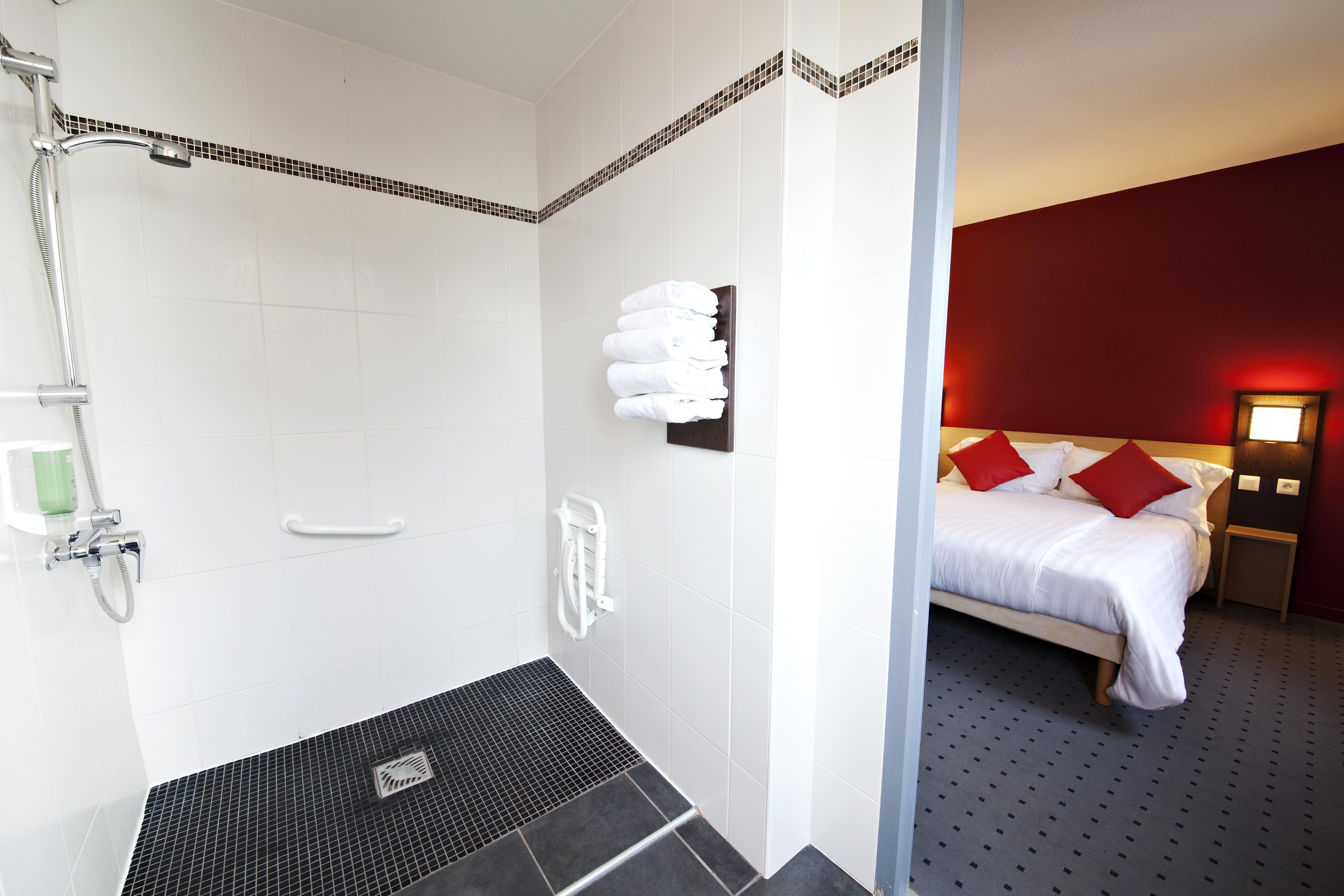 Comfort Hotel Clermont Saint Jacques Esterno foto