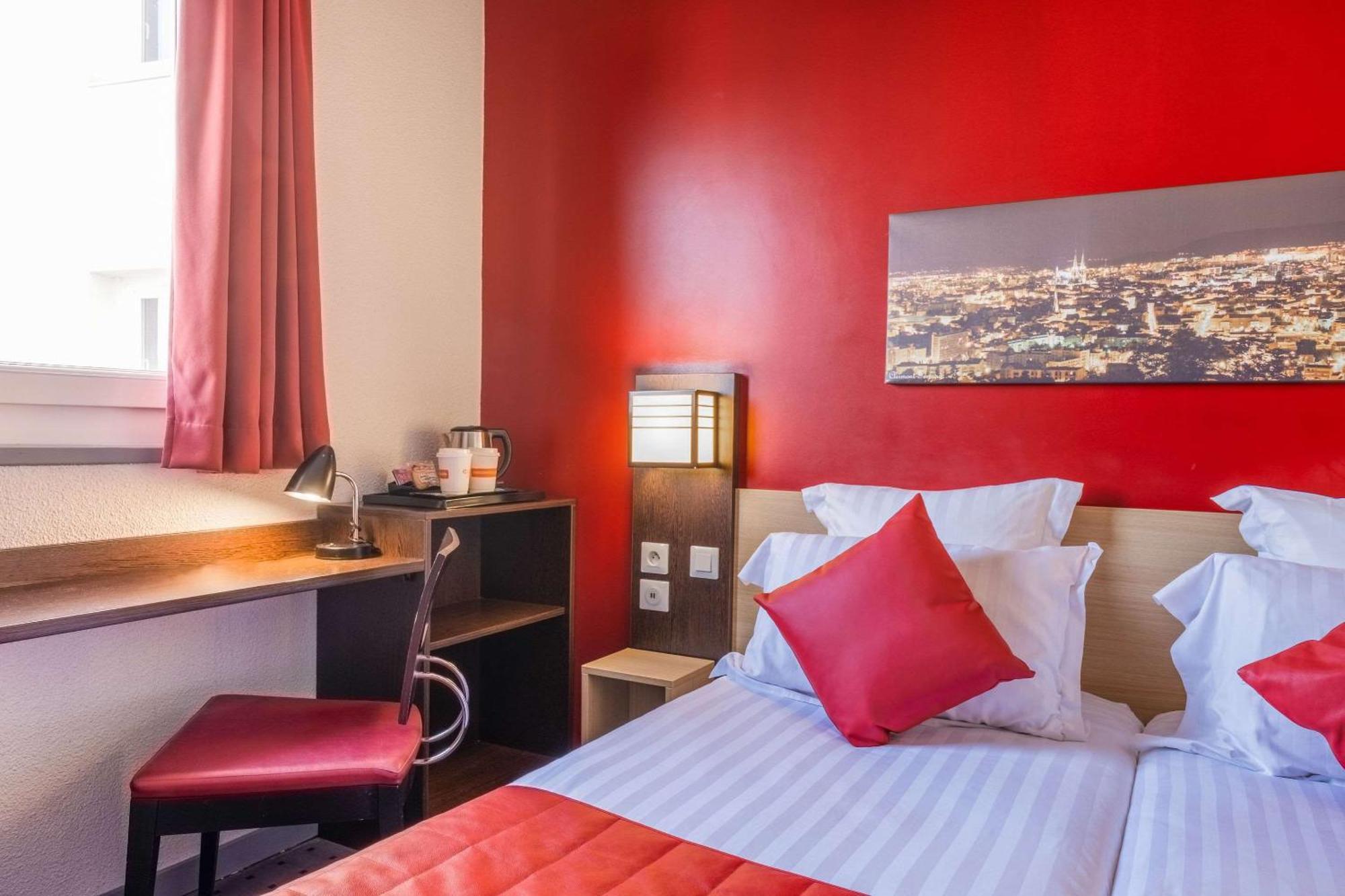 Comfort Hotel Clermont Saint Jacques Esterno foto